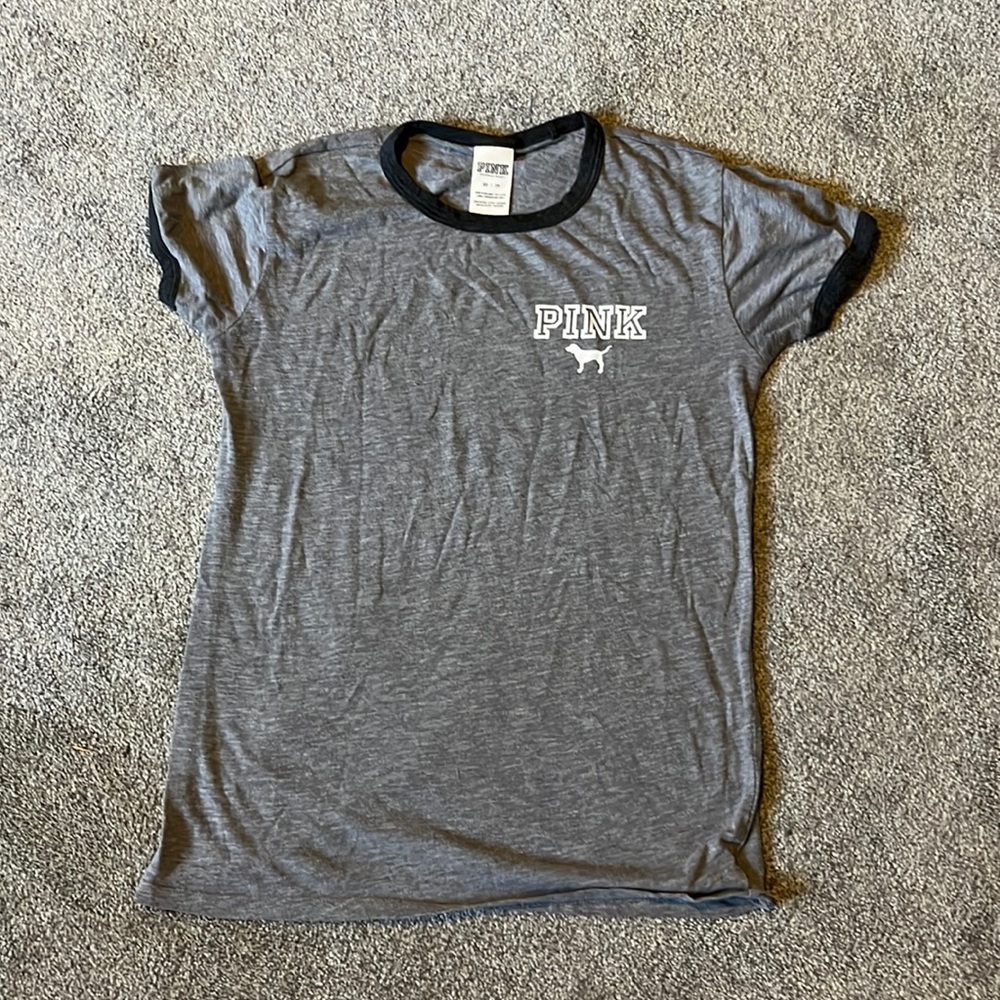 PINK Victoria’s Secret - gray t-shirt - size XS woman’s
